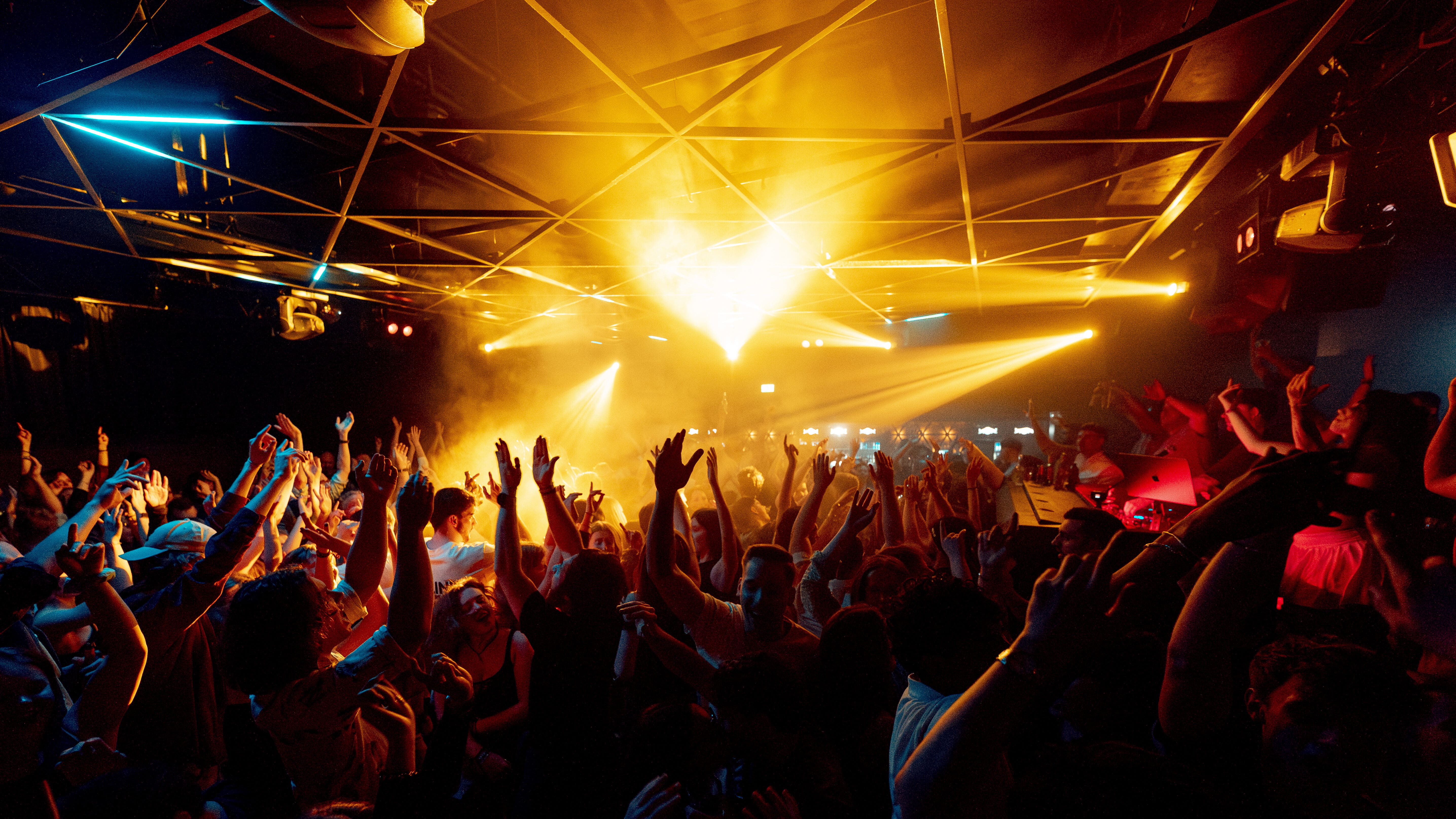 Bad Bunny Party – halle02, 14.11.2026